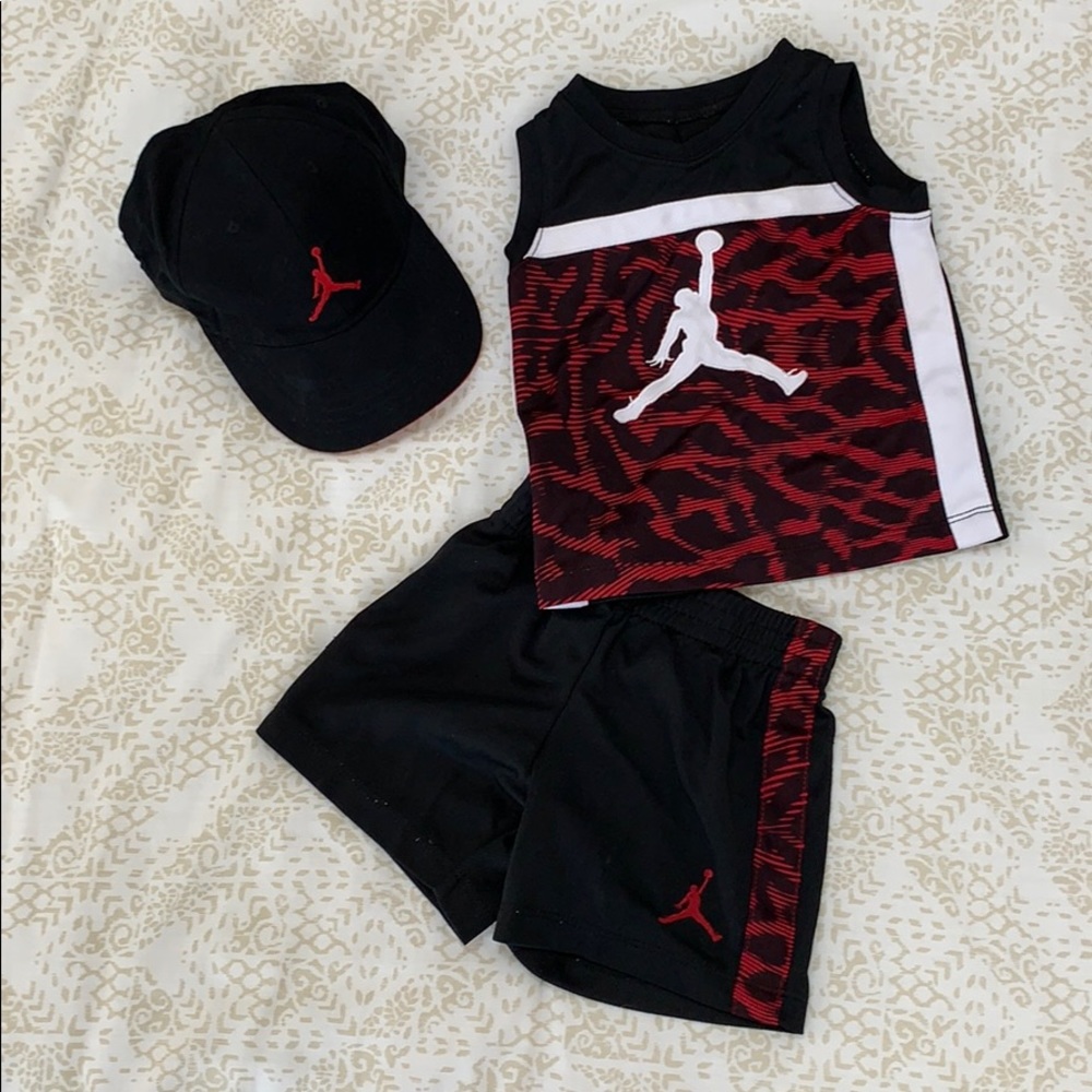 Jordan Boys 12M outfit and SnapBack hat set.